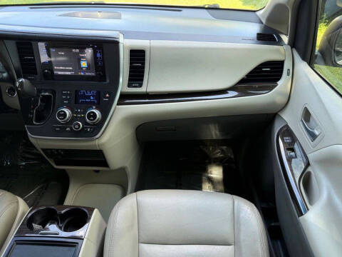 2017 Toyota Sienna
