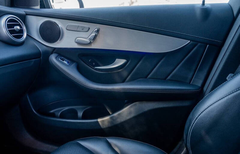 2022 Mercedes-Benz GLC GLC 300 4MATIC