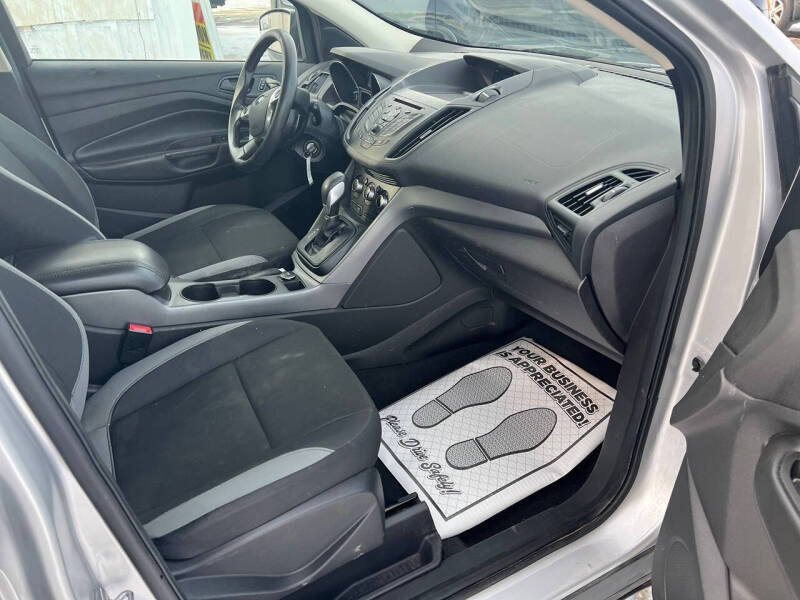 2014 Ford Escape S