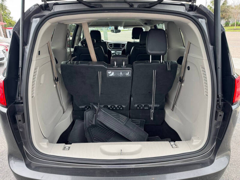 2018 Chrysler Pacifica Touring L