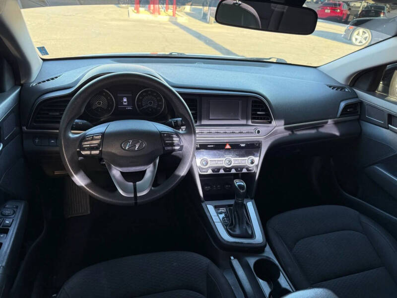 2020 Hyundai Elantra