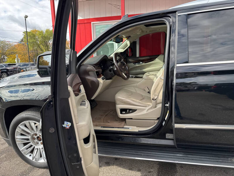 2016 Cadillac Escalade ESV Luxury Collection