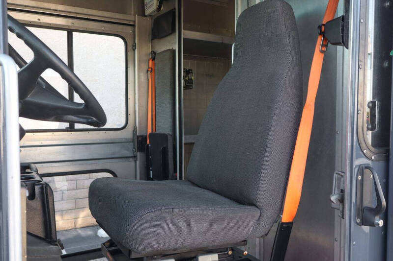 2020 Freightliner MT45 Chassis