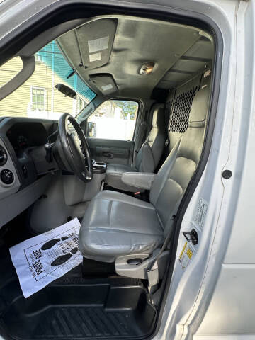 2014 Ford E-Series E-150