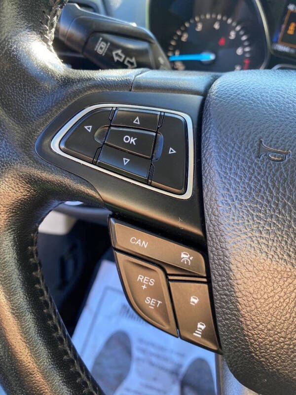 2019 Ford Escape SEL