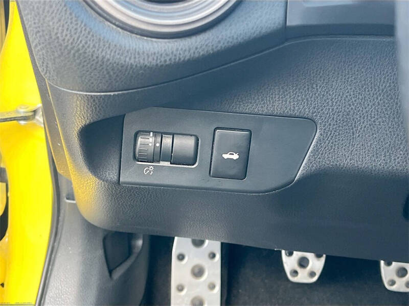 2017 Subaru BRZ Series.Yellow