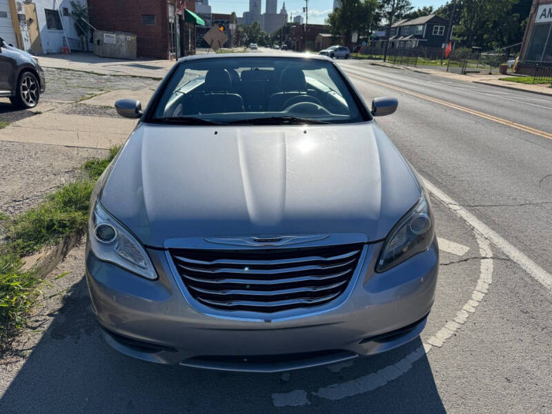 2013 Chrysler 200 S