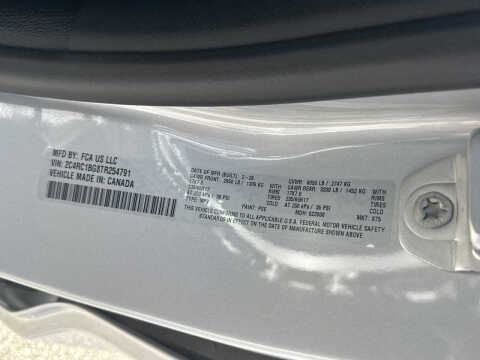 2026 Chrysler Pacifica Select