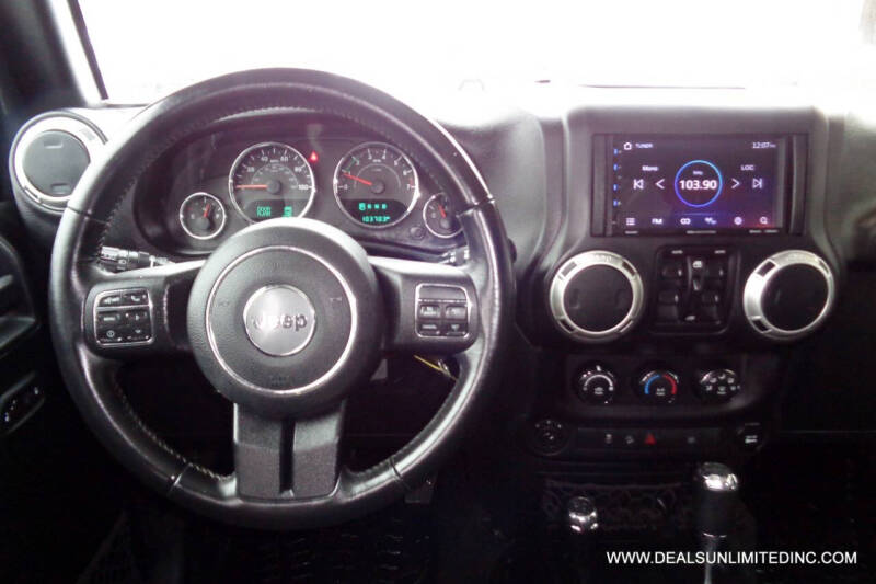 2017 Jeep Wrangler Unlimited Sahara