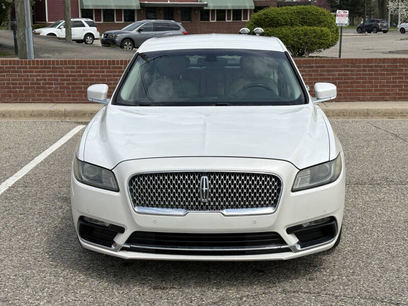 2017 Lincoln Continental Premiere