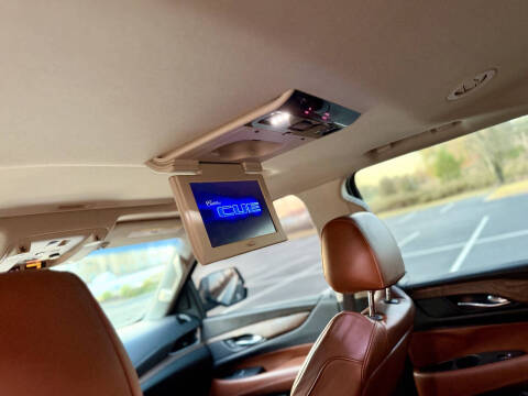 2017 Cadillac Escalade Luxury