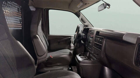 2024 GMC Savana 2500