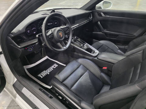 2020 Porsche 911 Carrera