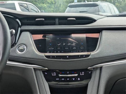 2021 Cadillac XT5 Sport