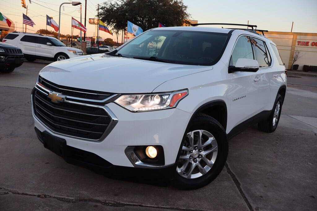 2018 Chevrolet Traverse for sale at AUTO DIRECT BUY in Houston, TX