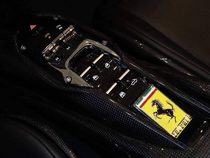 2023 Ferrari 296 GTS