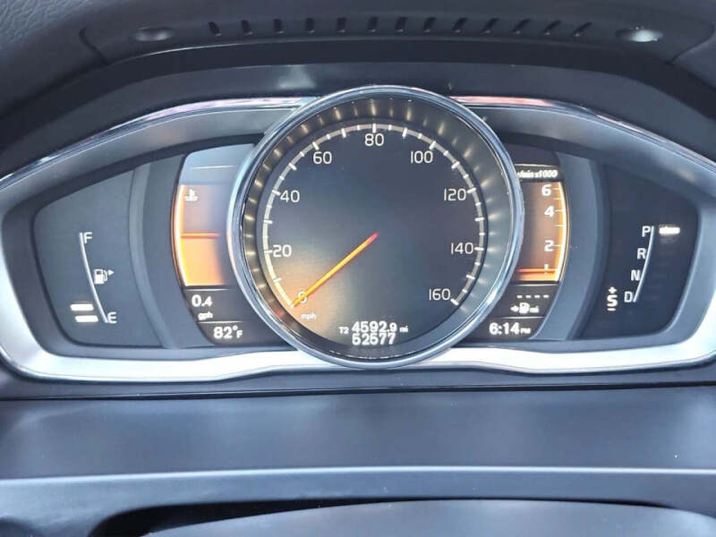 2017 Volvo V60 Cross Country T5 Premier