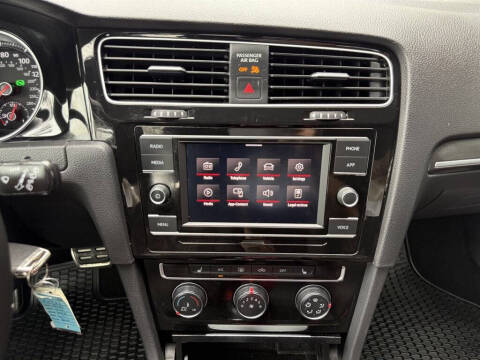 2020 Volkswagen Golf GTI S