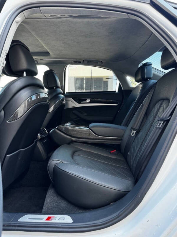 2014 Audi S8 4.0T quattro