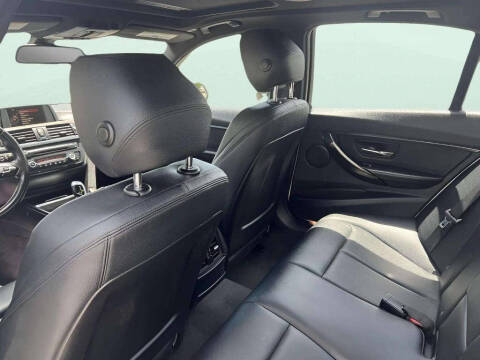 2014 BMW 3 Series 320i