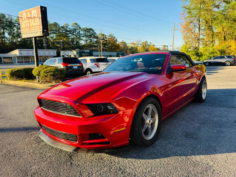 2013 Ford Mustang V6 photo 2