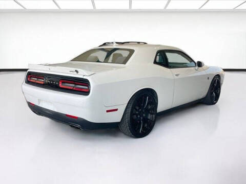 2017 Dodge Challenger SXT