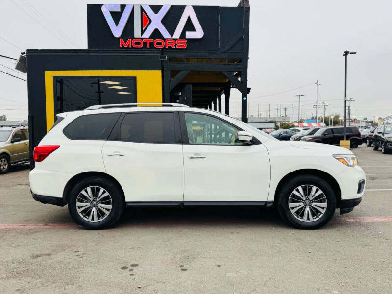 2017 Nissan Pathfinder