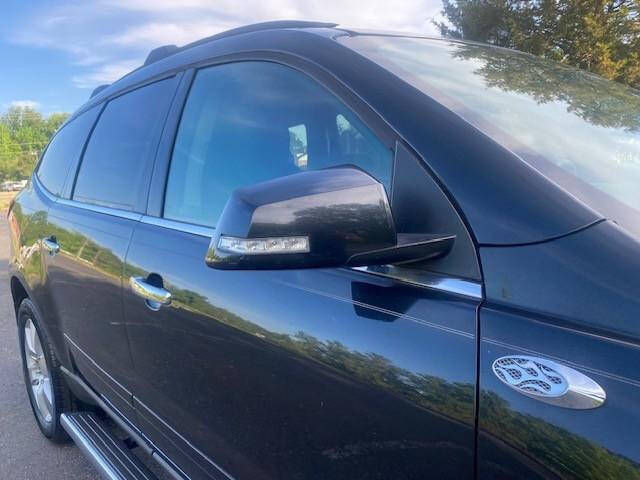 2011 Chevrolet Traverse LT