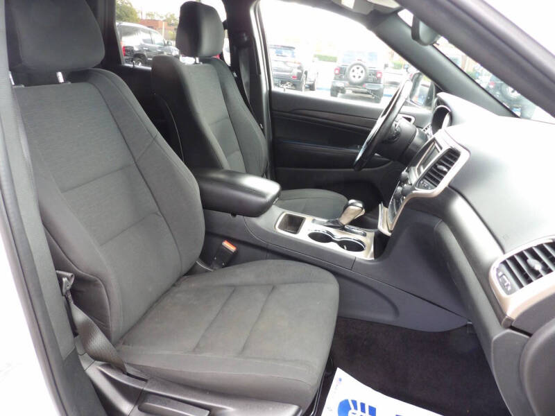 2017 Jeep Grand Cherokee Laredo