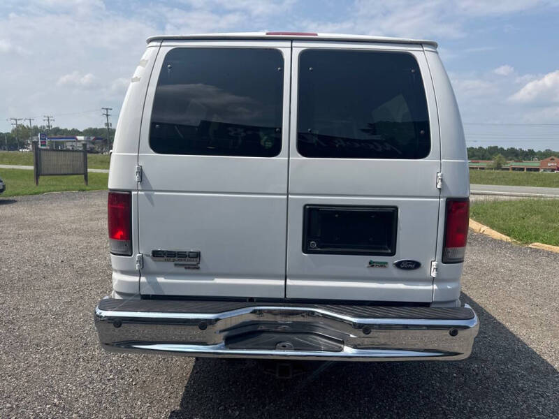 2013 Ford E-Series E-350 SD XLT