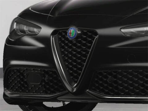 2025 Alfa Romeo Giulia Intensa