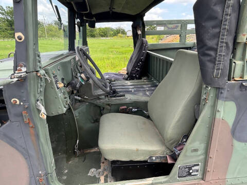 2001 AM General HMMWV