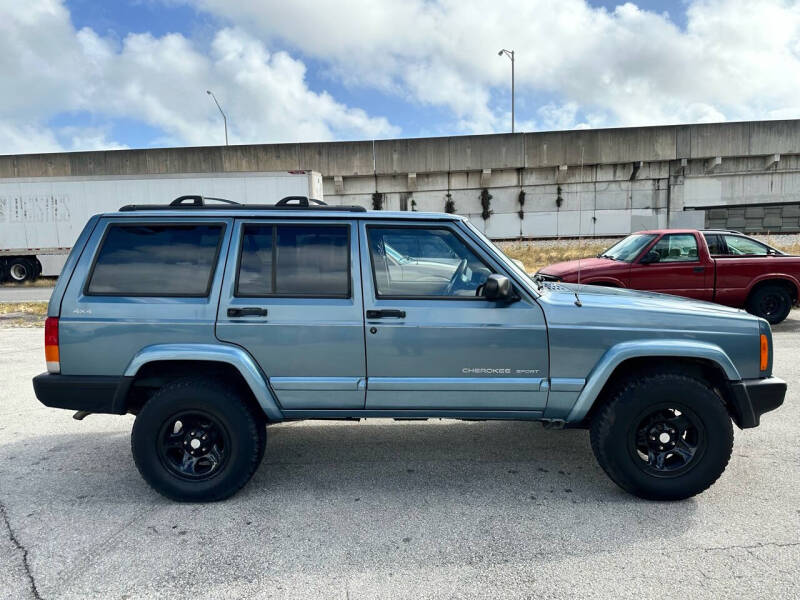 1999 Jeep Cherokee SPORT photo 7