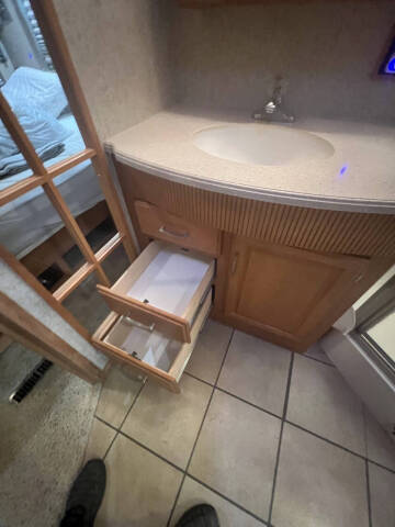 2007 Winnebago Adventurer