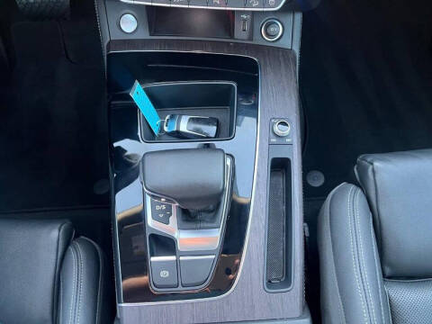 2022 Audi Q5 e quattro S line Prem Pl 55 TFSI