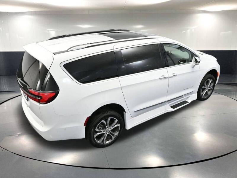 2022 Chrysler Pacifica Pinnacle