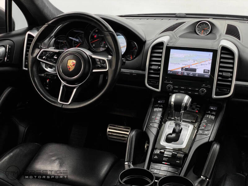 2017 Porsche Cayenne Turbo