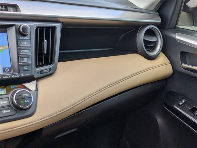 2017 Toyota RAV4 Hybrid Limited