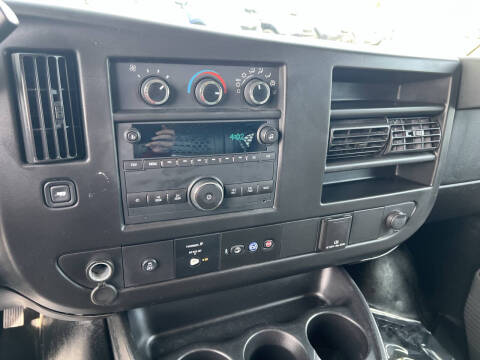 2016 GMC Savana 2500