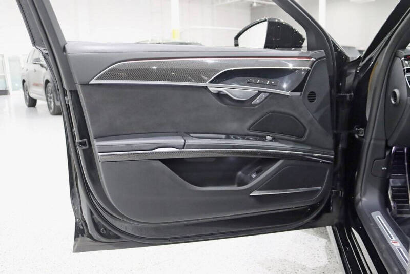 2022 Audi S8 4.0T quattro