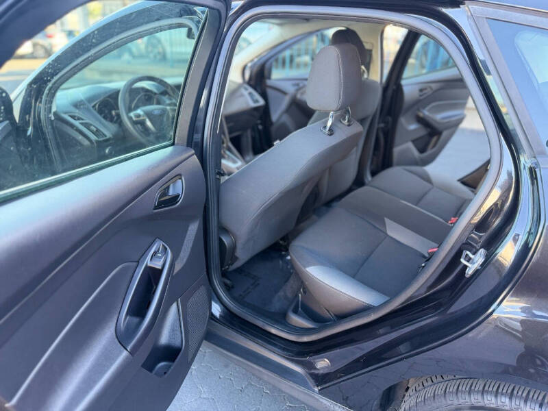 2012 Ford Focus SE