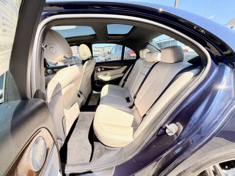2017 Mercedes-Benz E-Class E 300 4MATIC
