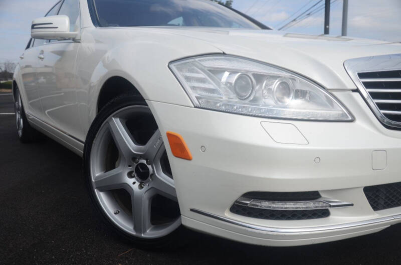 2011 Mercedes-Benz S-Class S 550