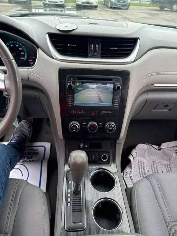 2017 Chevrolet Traverse LT