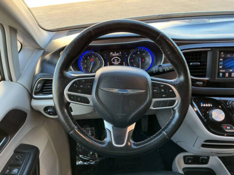 2019 Chrysler Pacifica Touring L