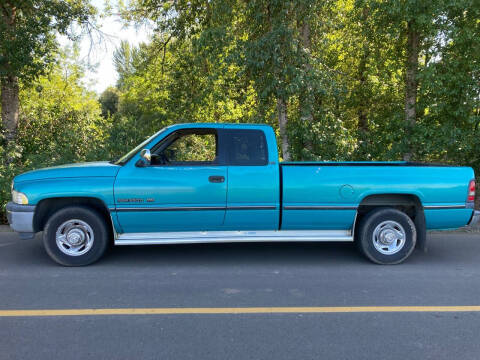 1997 Dodge Ram 2500 for sale at M AND S CAR SALES LLC in Independence OR