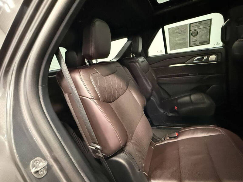 2025 Ford Explorer Platinum