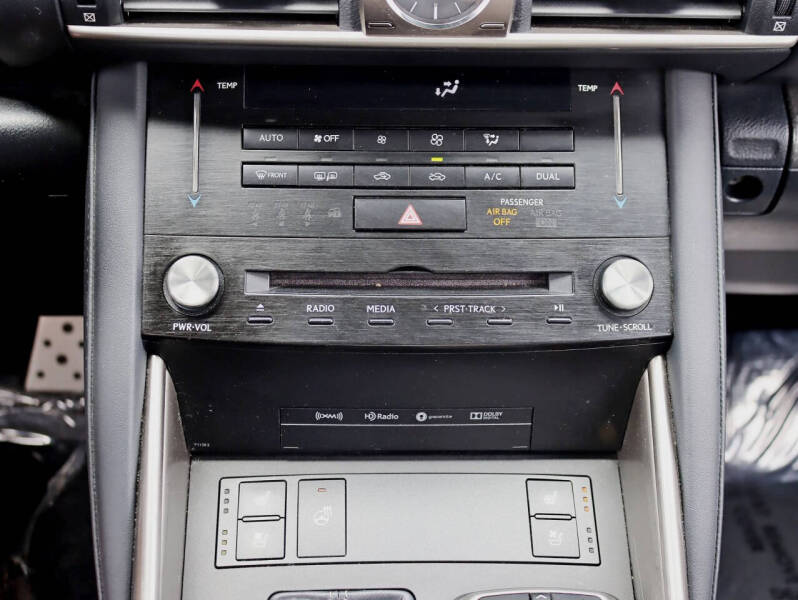 2017 Lexus IS 300