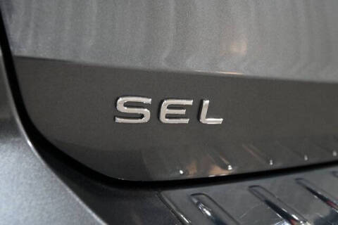 2024 Volkswagen Taos SEL 4Motion