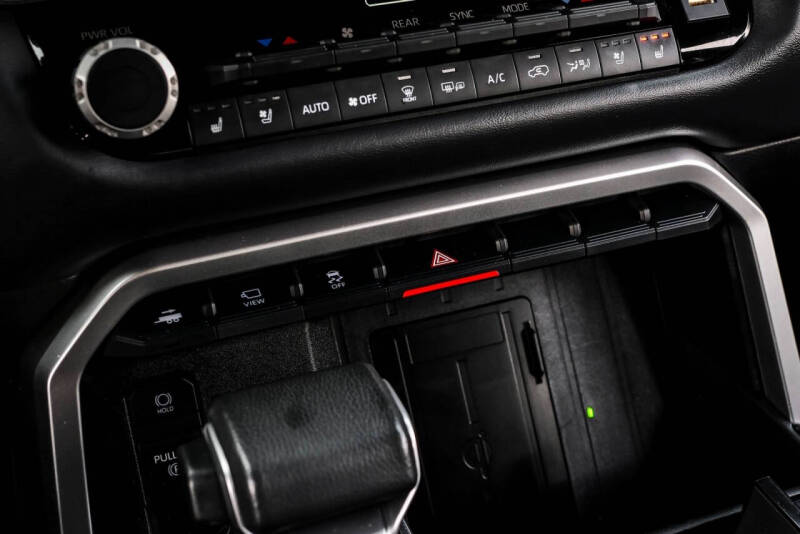 2023 Toyota Sequoia Platinum